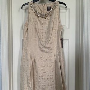 Vince Camuto dress with pockets!